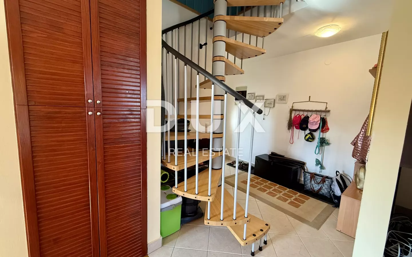 3-bedroom Apartment In Porat, Croatia (108 M²)