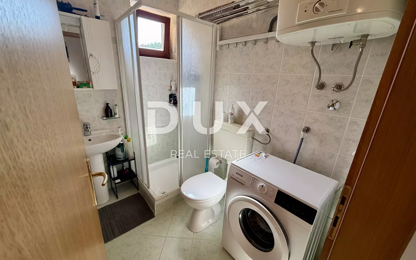 3-bedroom Apartment In Porat, Croatia (108 M²)