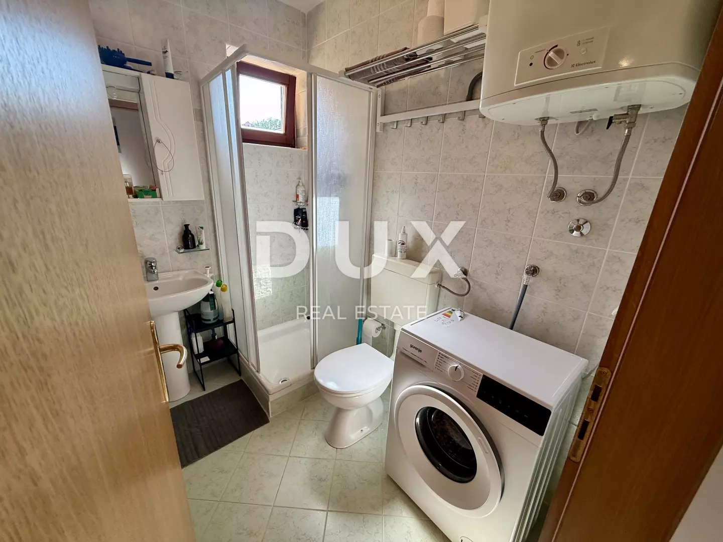 3-bedroom Apartment In Porat, Croatia (108 M²)