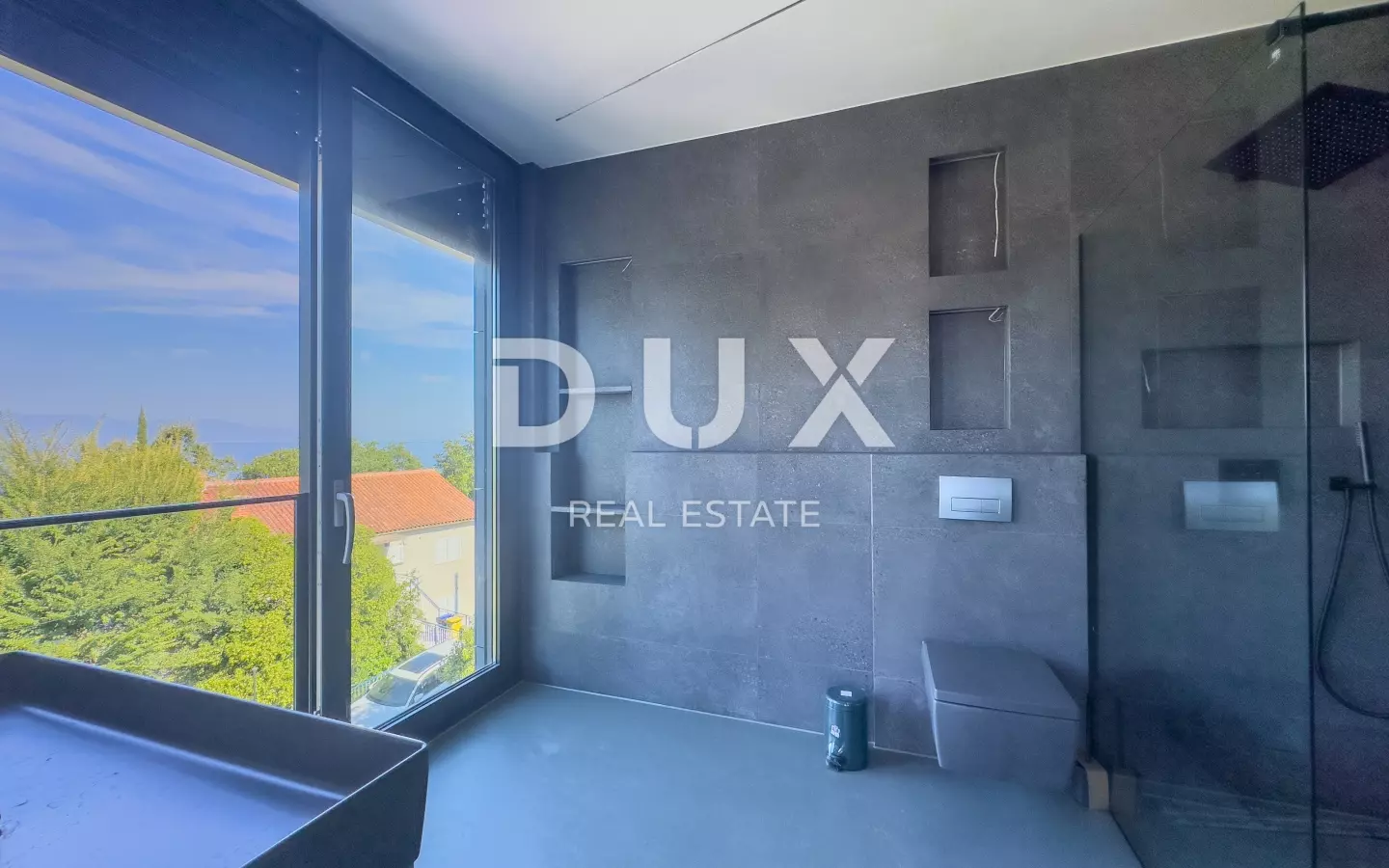 3-bedroom Villa In Njivice, Croatia (349 M²)