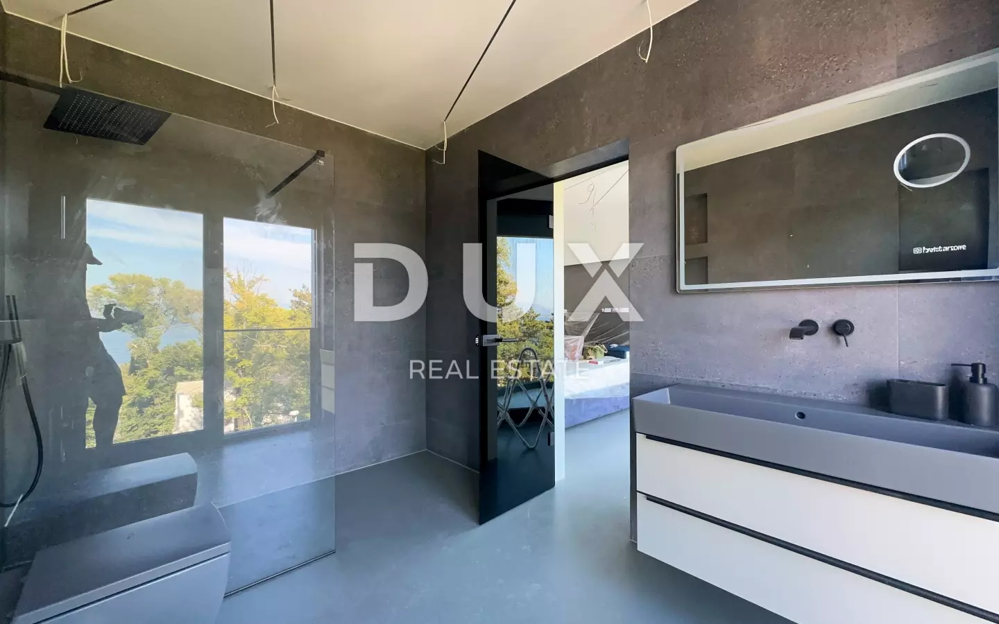 3-bedroom Villa In Njivice, Croatia (349 M²)