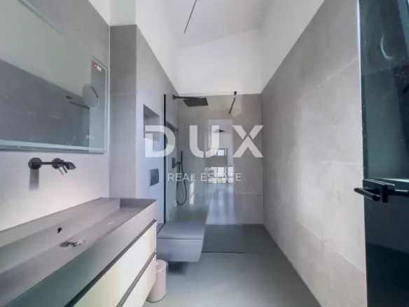 3-bedroom Villa In Njivice, Croatia (349 M²)