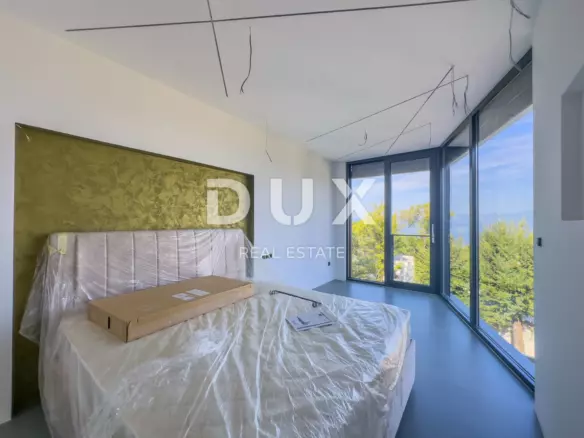 3-bedroom Villa In Njivice, Croatia (349 M²)