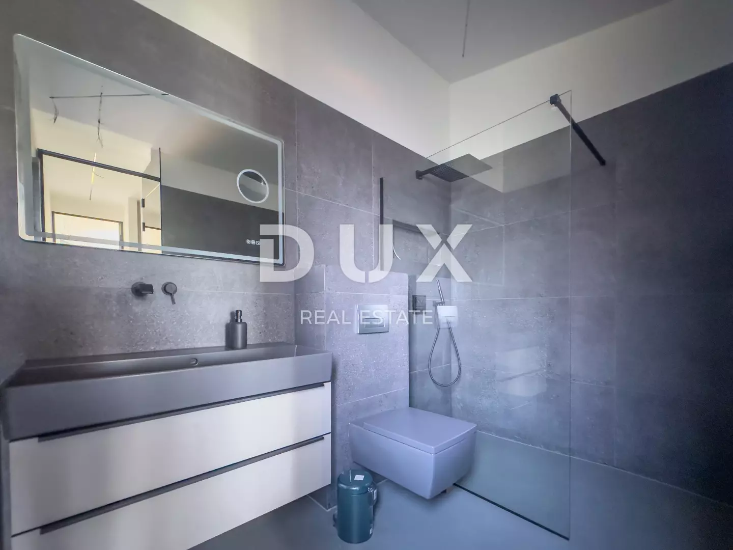 1755632631_img_8999-0afed5 3-bedroom Villa In Njivice, Croatia (349 M²)