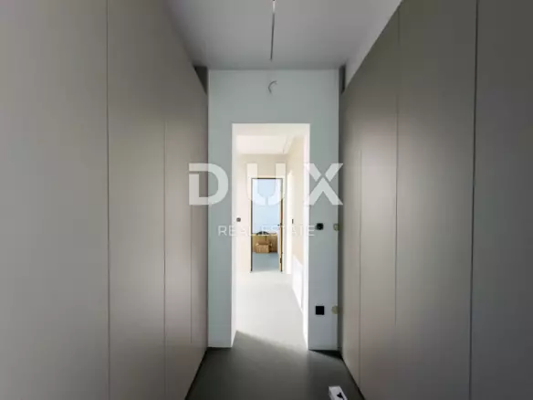 3-bedroom Villa In Njivice, Croatia (349 M²)