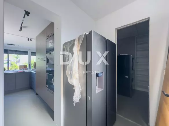 3-bedroom Villa In Njivice, Croatia (349 M²)