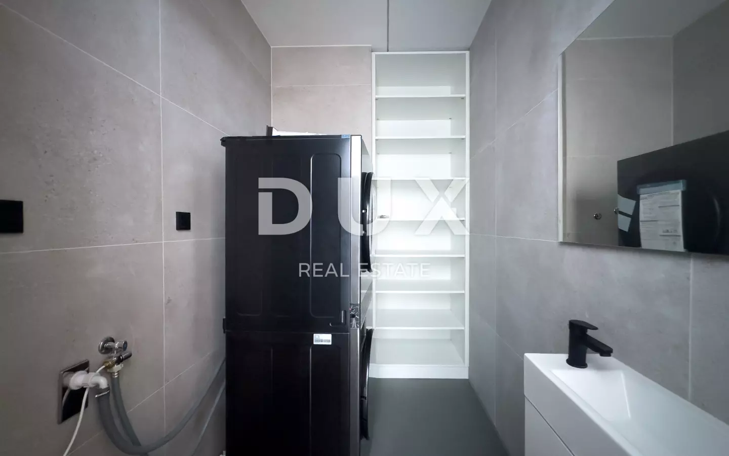 3-bedroom Villa In Njivice, Croatia (349 M²)