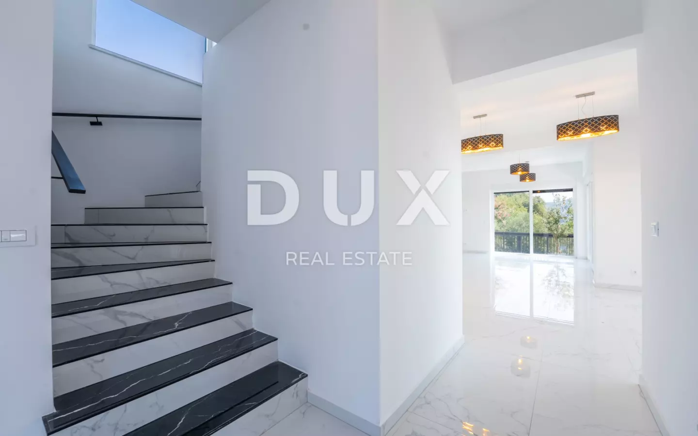 3-bedroom Villa In Kornić, Croatia (198 M²)