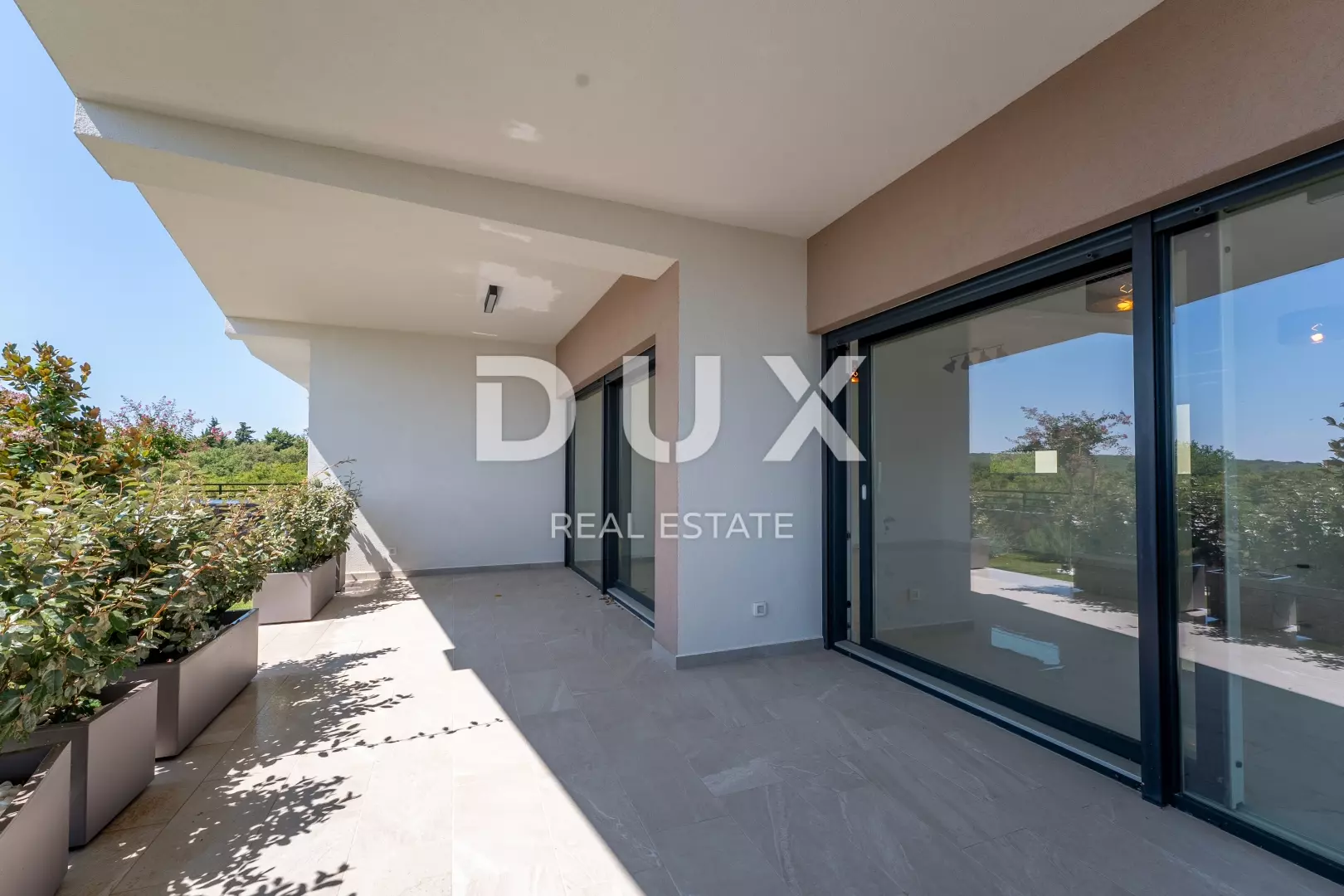 3-bedroom Villa In Kornić, Croatia (198 M²)