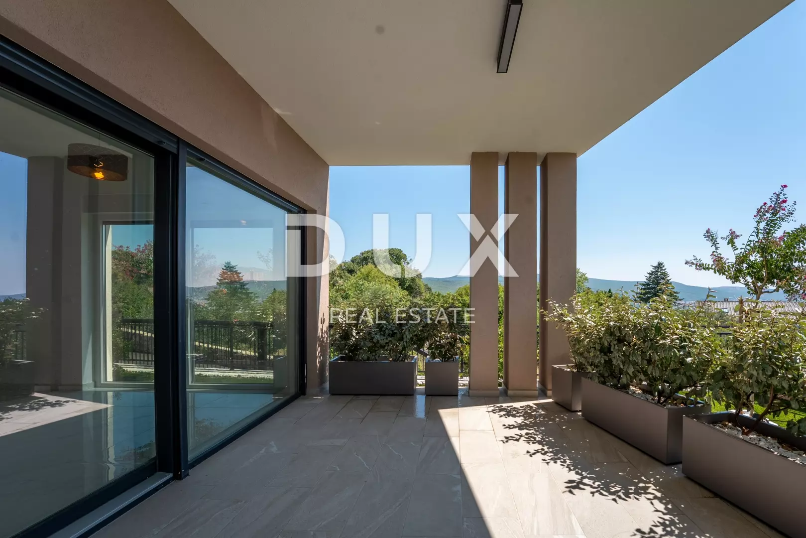 3-bedroom Villa In Kornić, Croatia (198 M²)