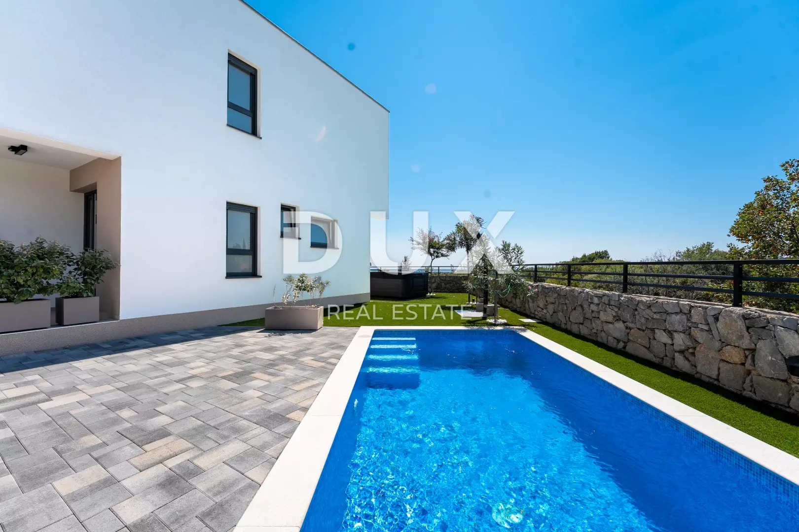 3-bedroom Villa In Kornić, Croatia (198 M²)