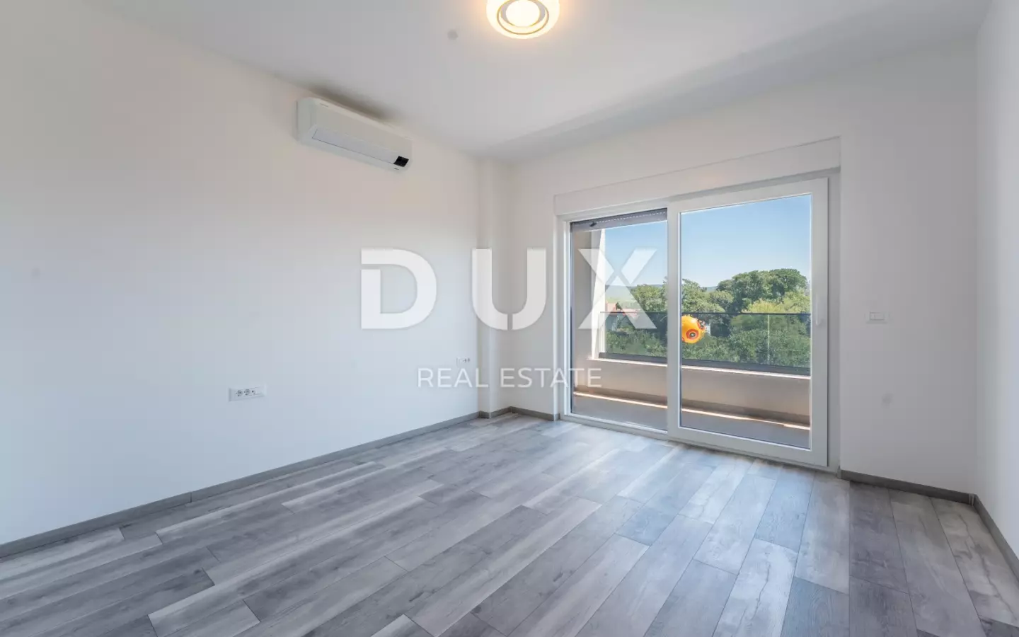 3-bedroom Villa In Kornić, Croatia (198 M²)