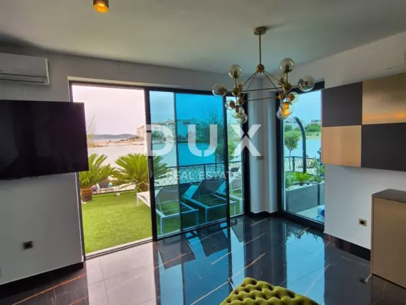4-bedroom Apartment In Sukošan, Croatia (169,98 M²)