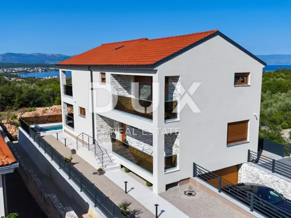 4-bedroom Villa In Malinska, Croatia (280 M²)