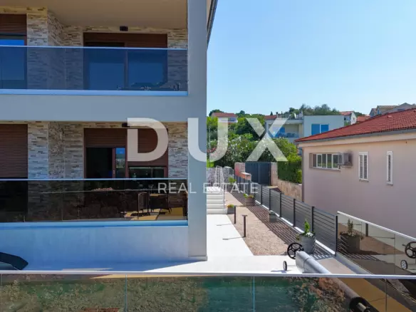 4-bedroom Villa In Malinska, Croatia (280 M²)