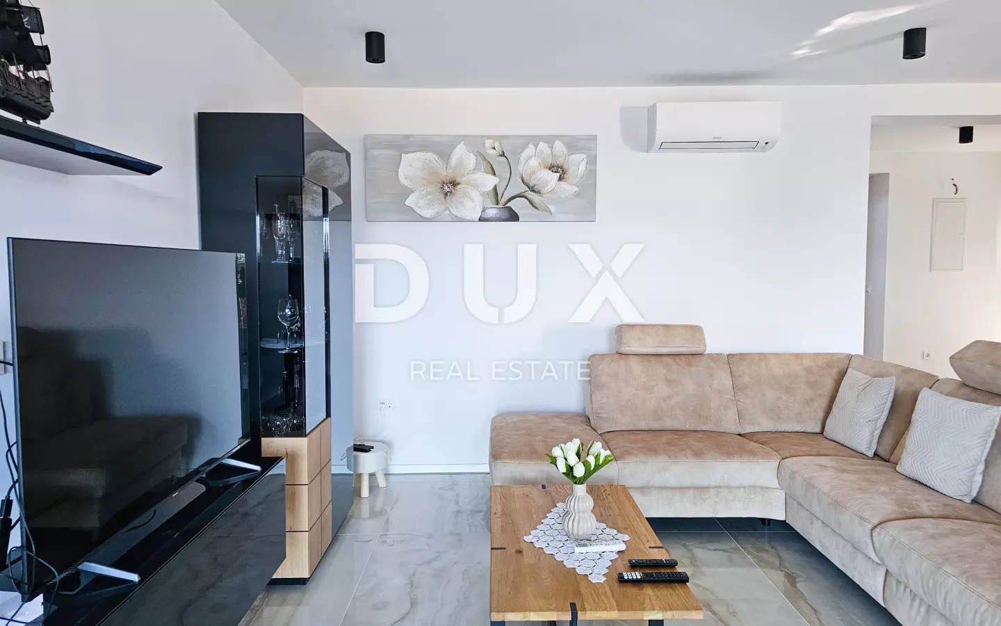 4-bedroom Villa In Malinska, Croatia (280 M²)