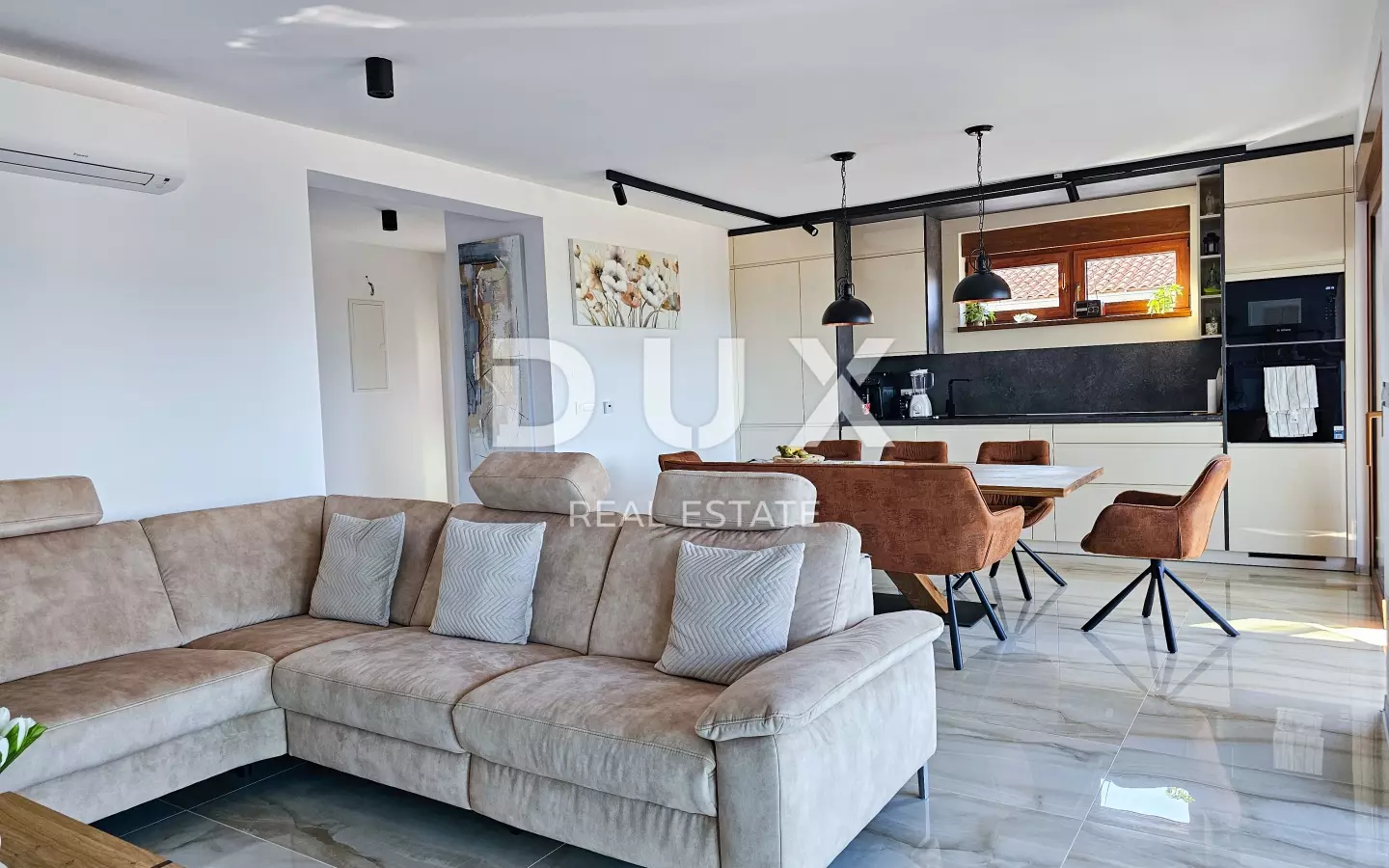 4-bedroom Villa In Malinska, Croatia (280 M²)