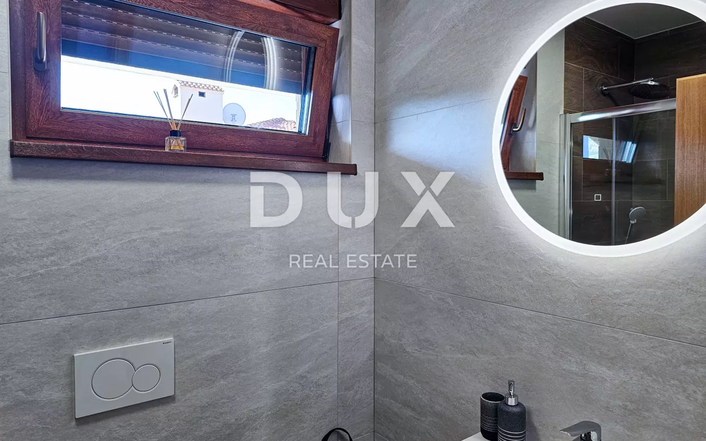 4-bedroom Villa In Malinska, Croatia (280 M²)