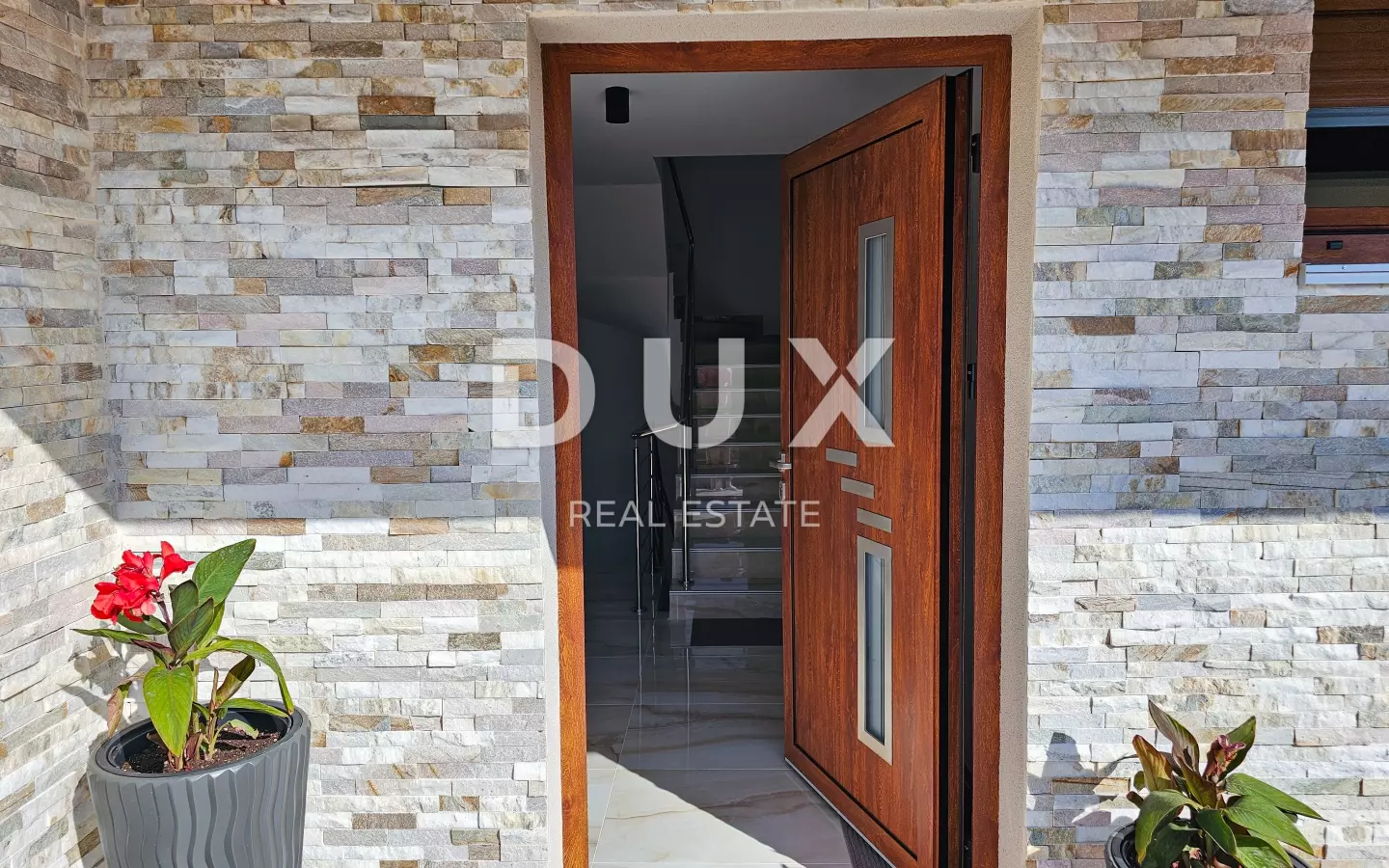 4-bedroom Villa In Malinska, Croatia (280 M²)