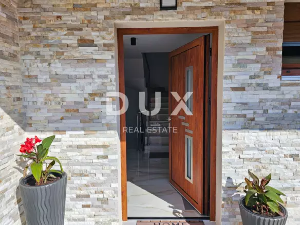 4-bedroom Villa In Malinska, Croatia (280 M²)