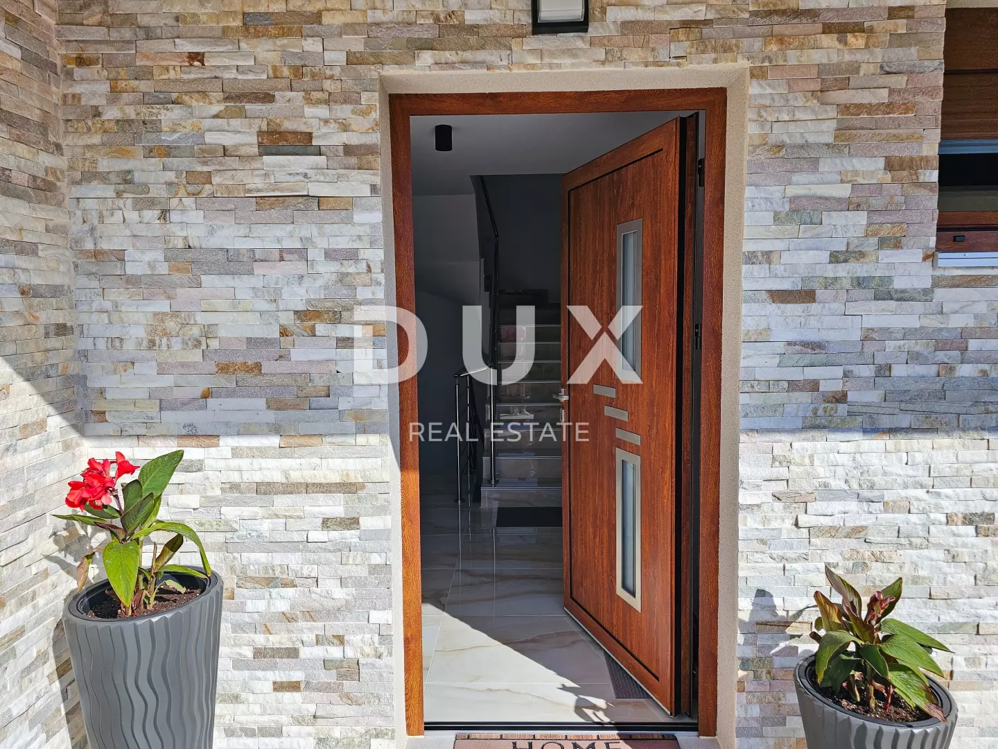 4-bedroom Villa In Malinska, Croatia (280 M²)