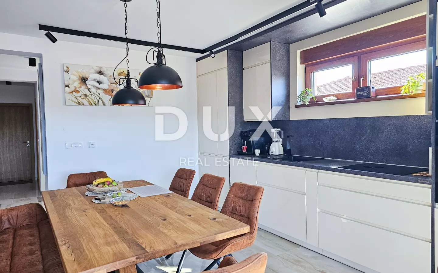 4-bedroom Villa In Malinska, Croatia (280 M²)