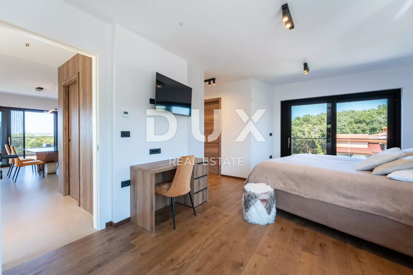 5-bedroom Villa In Medulin, Croatia (311 M²)