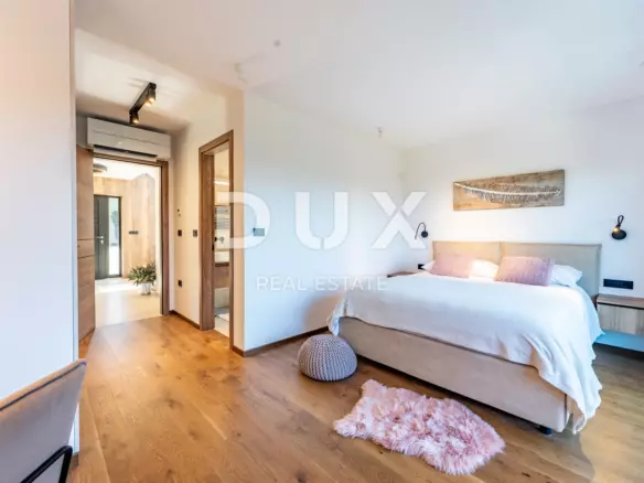 5-bedroom Villa In Medulin, Croatia (311 M²)