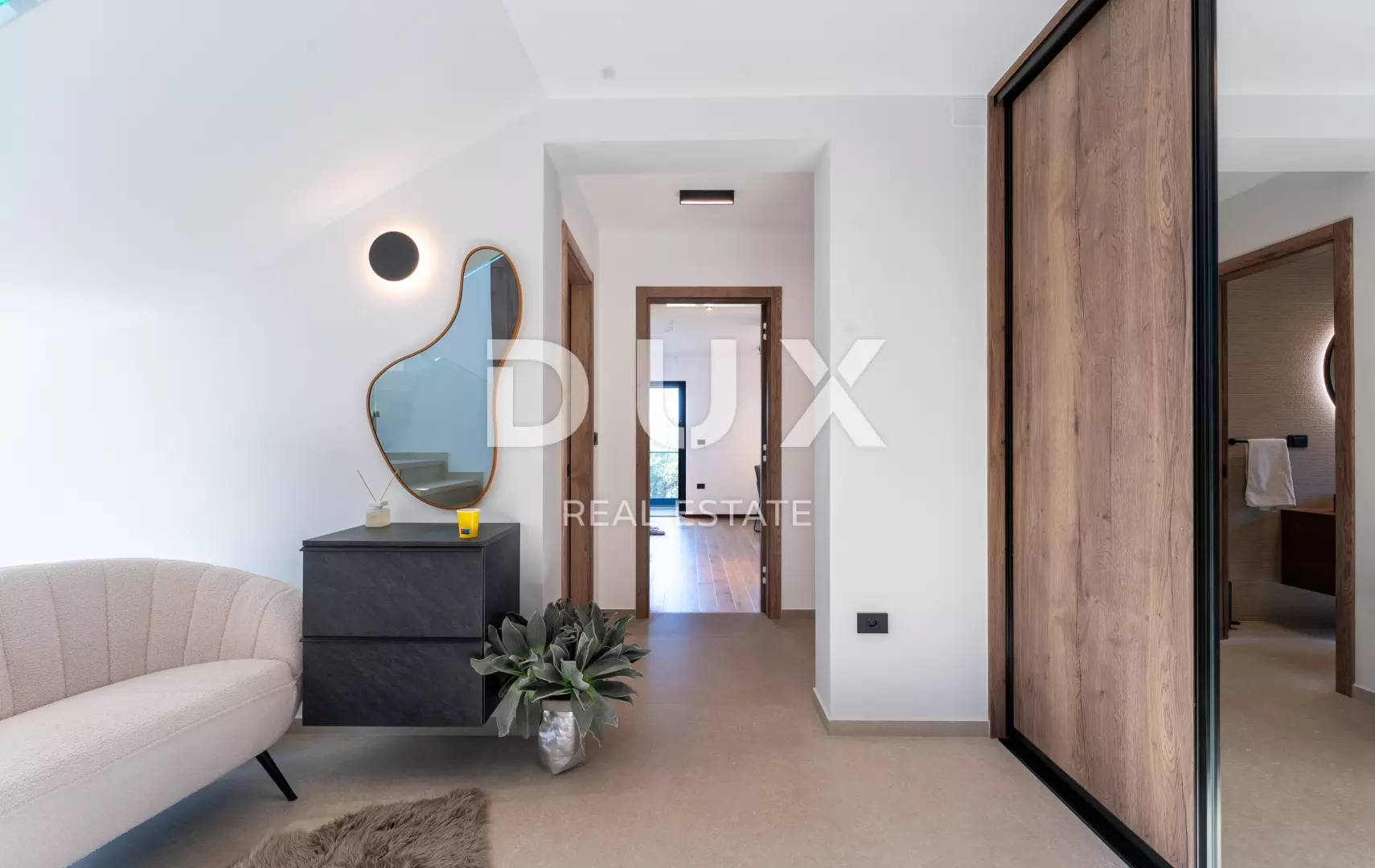 5-bedroom Villa In Medulin, Croatia (311 M²)