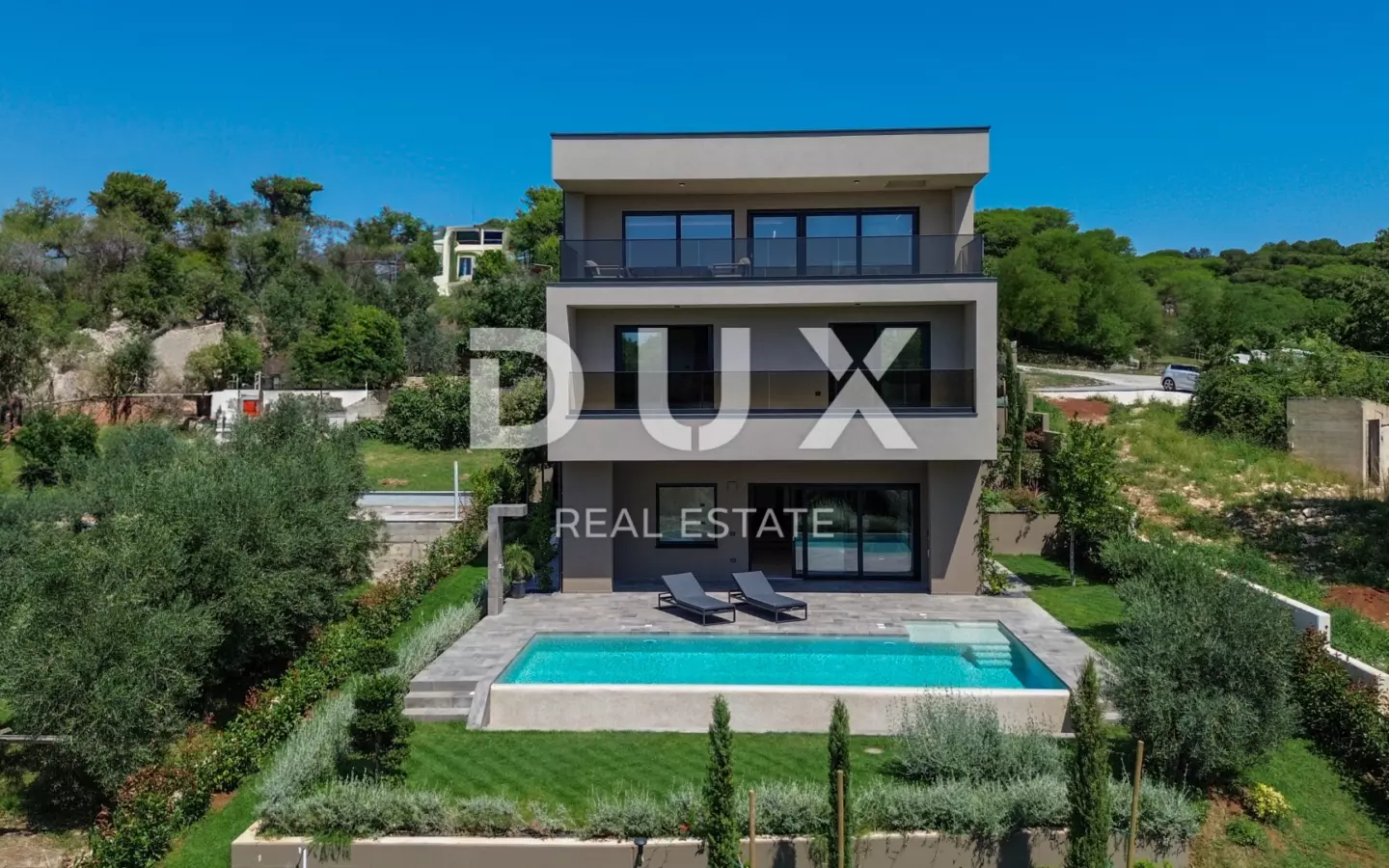 5-bedroom Villa In Medulin, Croatia (311 M²)
