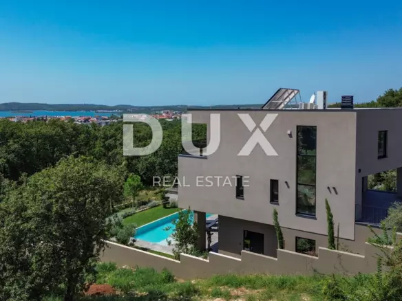5-bedroom Villa In Medulin, Croatia (311 M²)