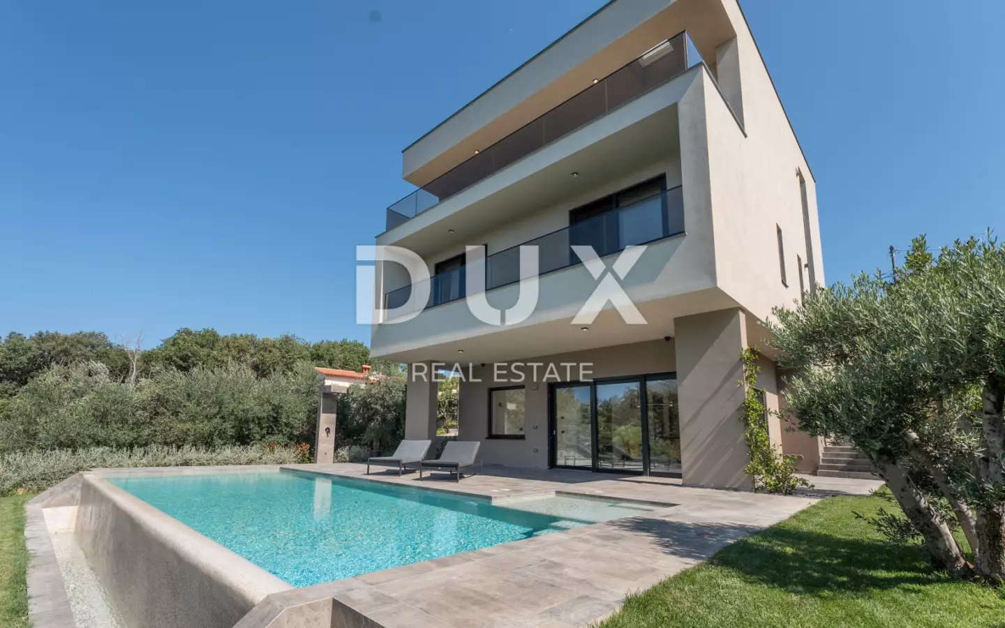 5-bedroom Villa In Medulin, Croatia (311 M²)