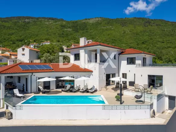 4-bedroom Villa In Martina, Croatia (480 M²)
