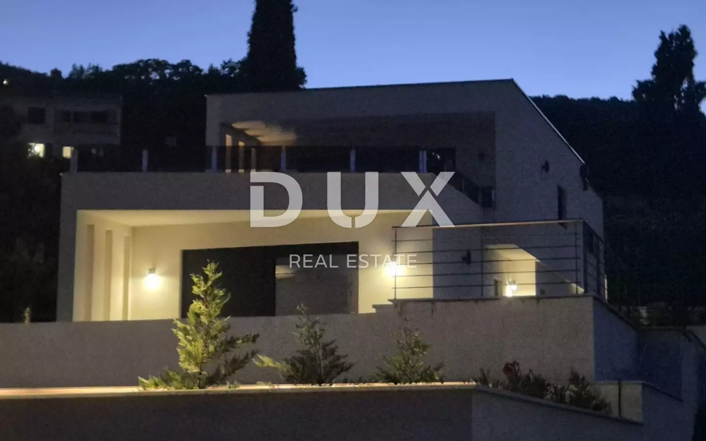 5-bedroom Villa In Lovran, Croatia (298 M²)