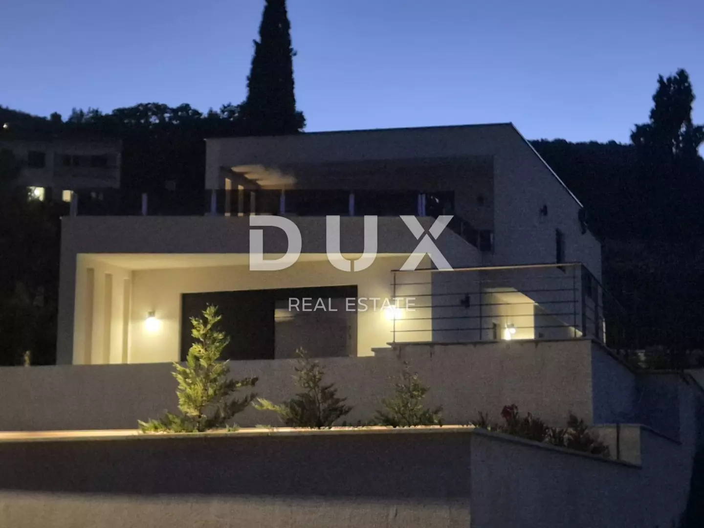 5-bedroom Villa In Lovran, Croatia (298 M²)