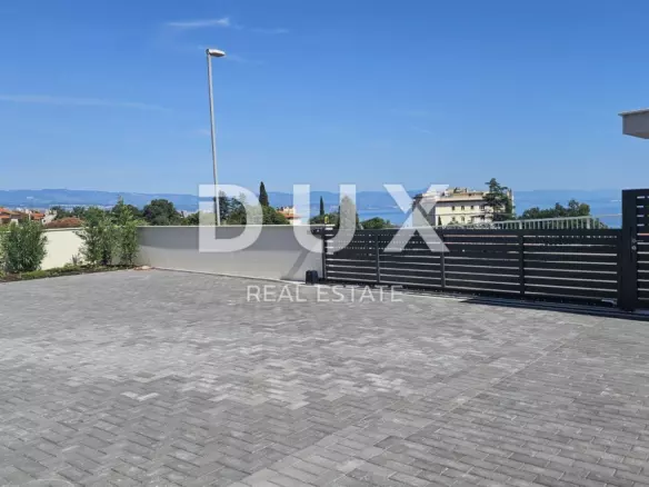 5-bedroom Villa In Lovran, Croatia (298 M²)