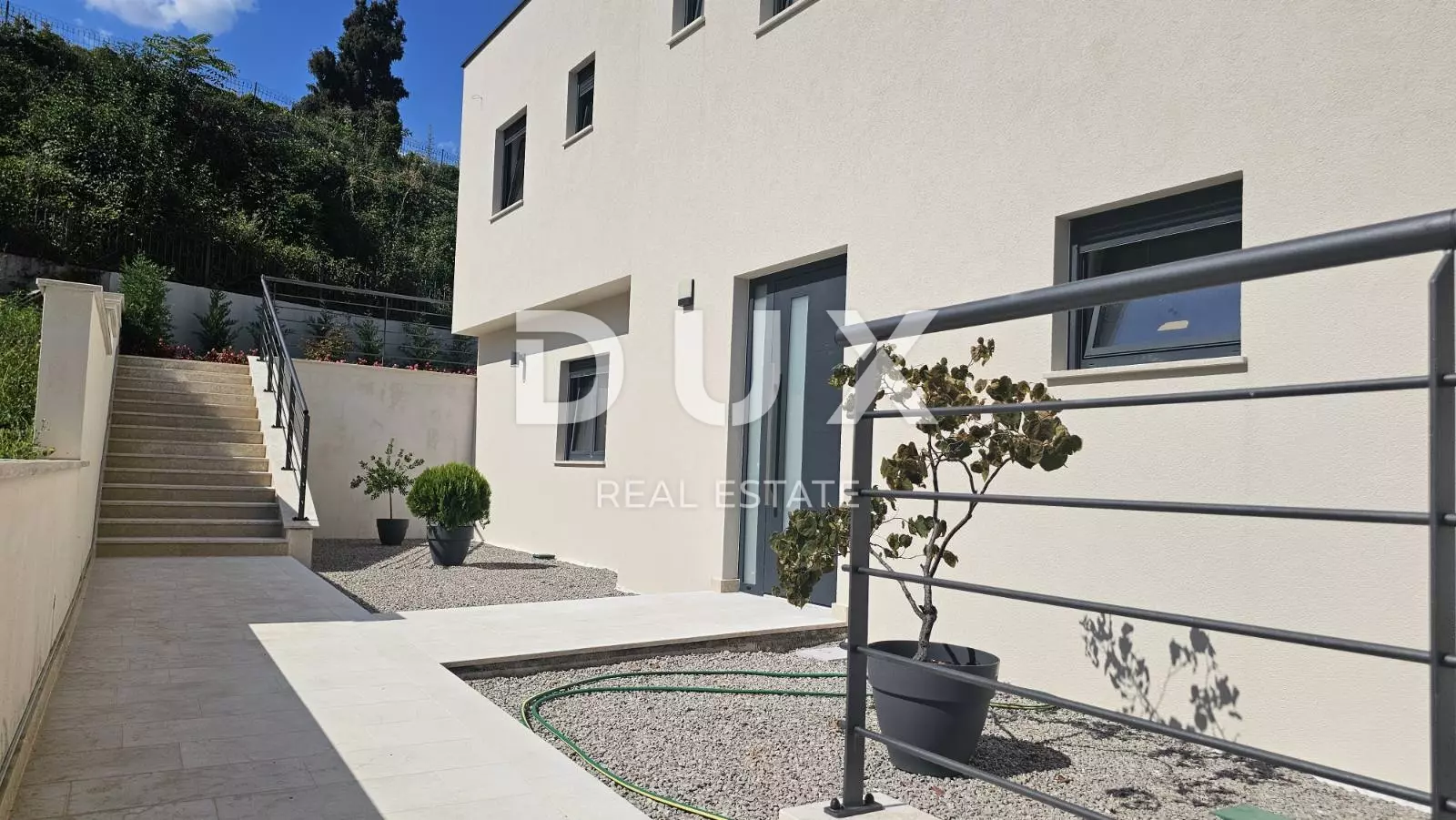 5-bedroom Villa In Lovran, Croatia (298 M²)