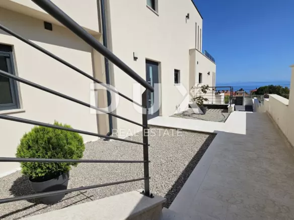 5-bedroom Villa In Lovran, Croatia (298 M²)