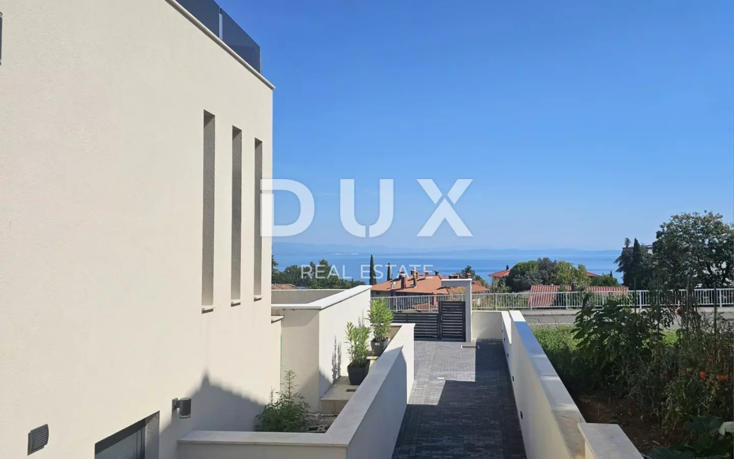 5-bedroom Villa In Lovran, Croatia (298 M²)