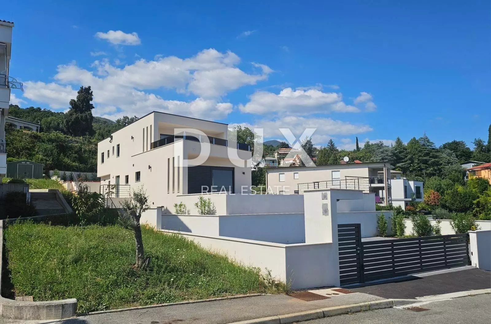 5-bedroom Villa In Lovran, Croatia (298 M²)