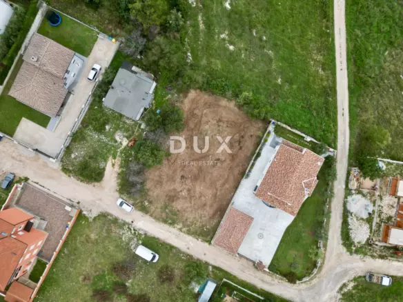 Land In Kaštel