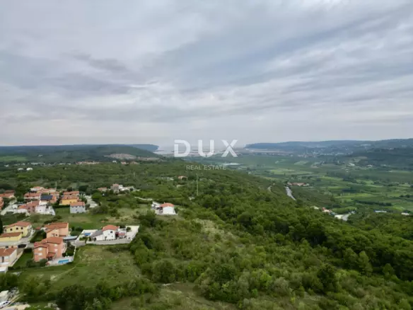 Land In Kaštel