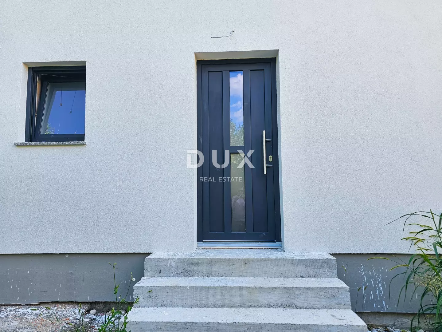 2-bedroom Apartment In Banjol, Croatia (99 M²)