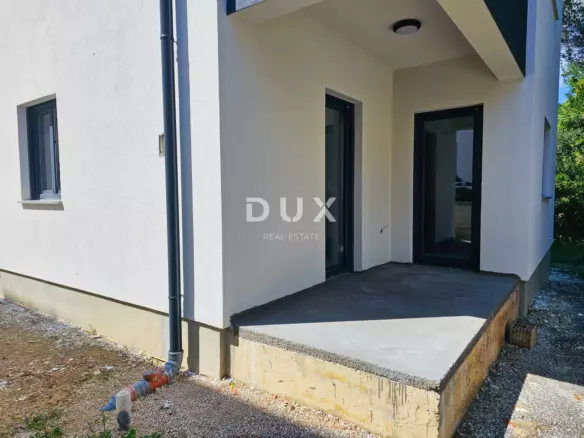 2-bedroom Apartment In Banjol, Croatia (99 M²)