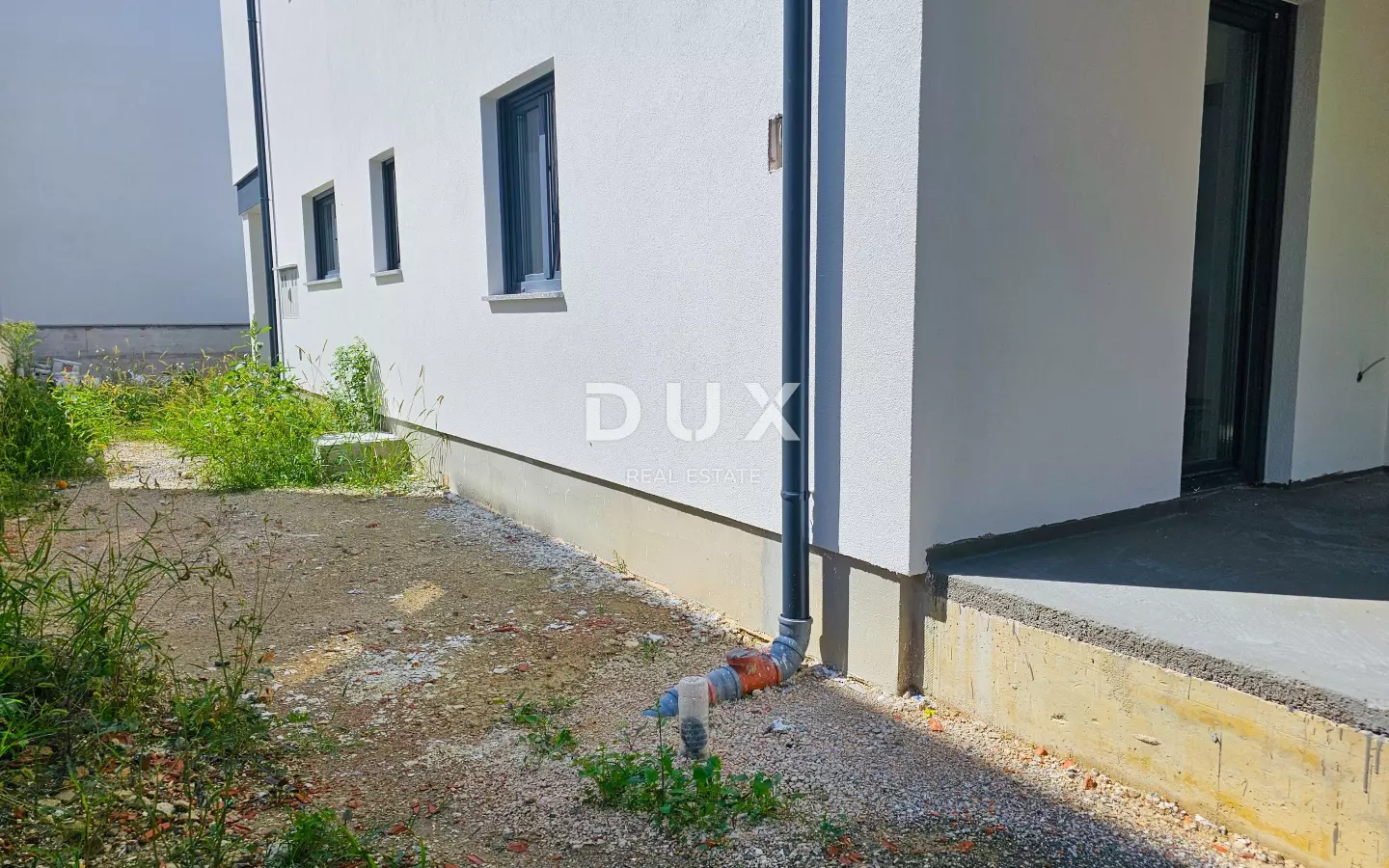 2-bedroom Apartment In Banjol, Croatia (99 M²)