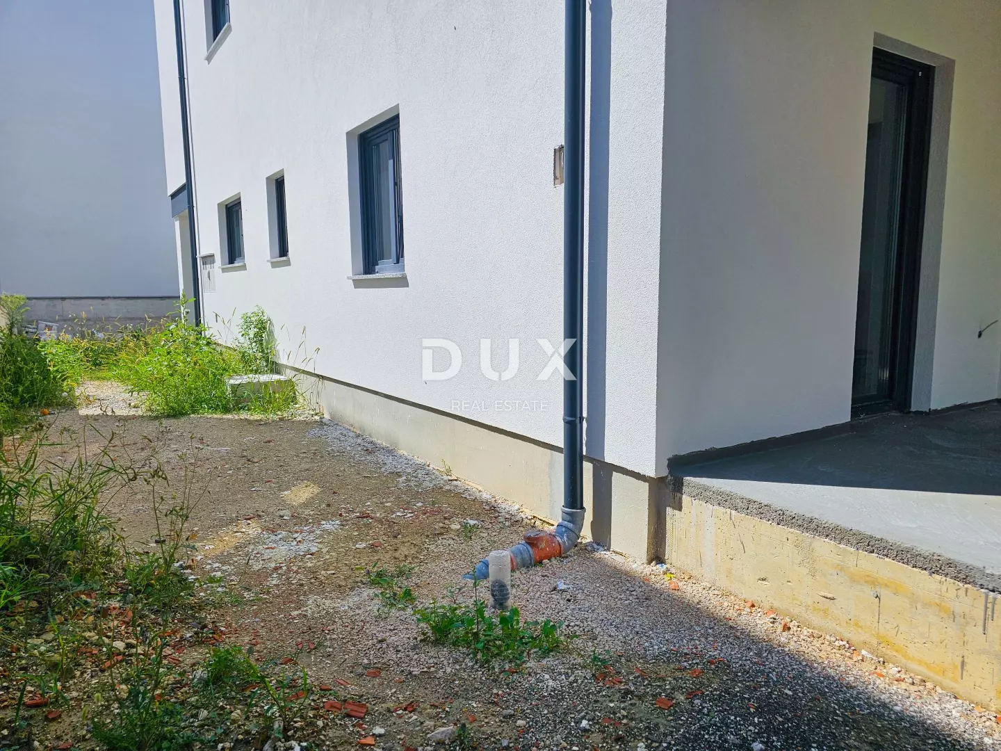 2-bedroom Apartment In Banjol, Croatia (99 M²)