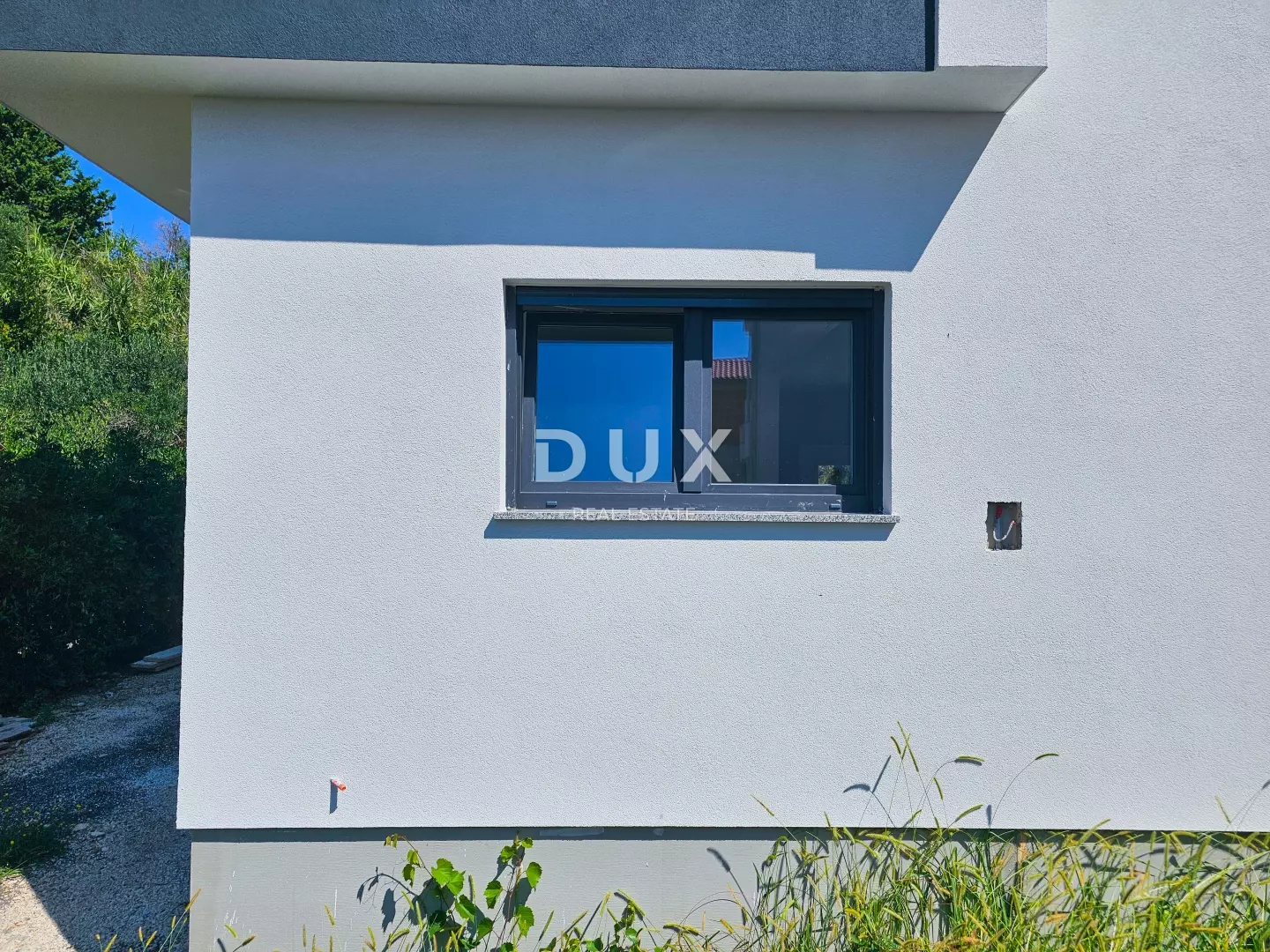 2-bedroom Apartment In Banjol, Croatia (99 M²)