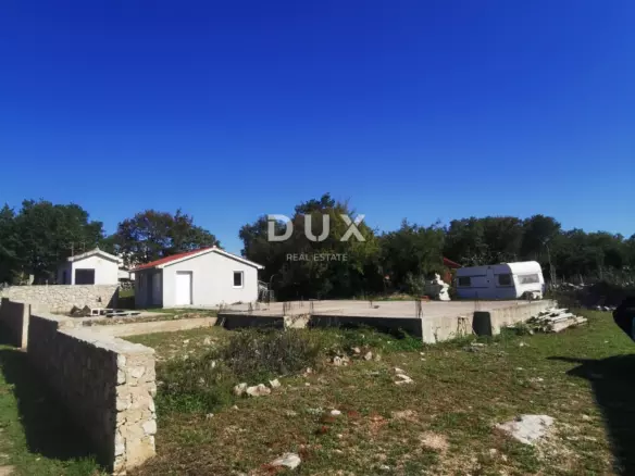 Land In Milohnići, Croatia (800 M²)