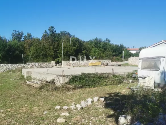 Land In Milohnići, Croatia (800 M²)