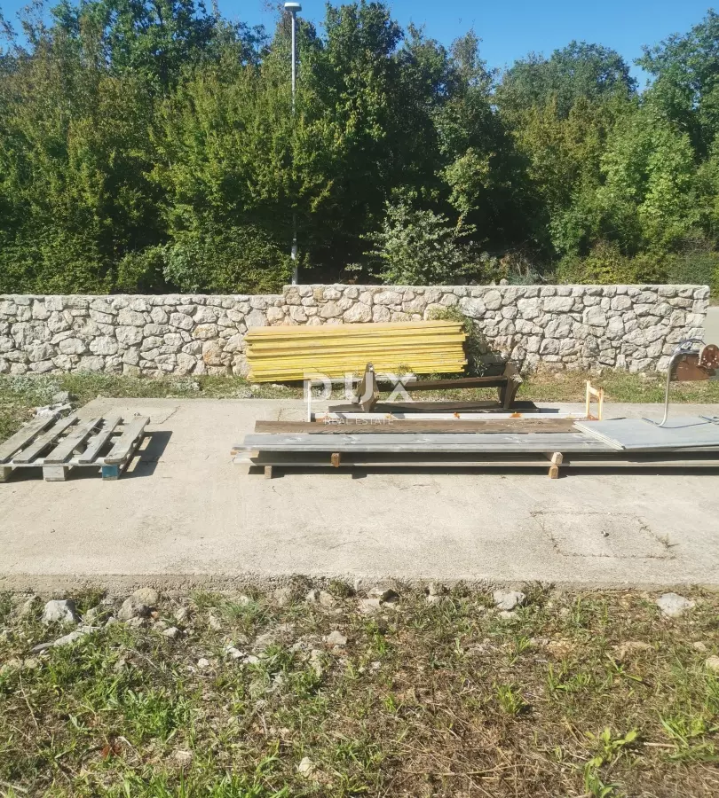 Land In Milohnići, Croatia (800 M²)